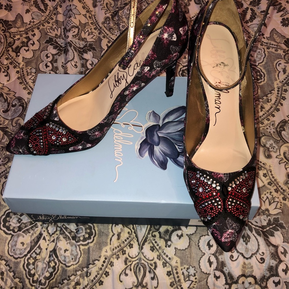Shoes - Picture 3 of 3